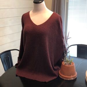 Listicle sweater size Large